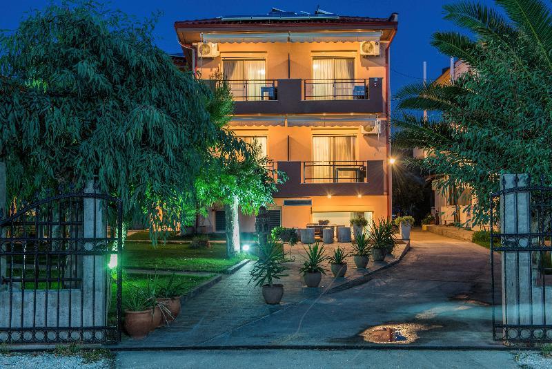 Апартаменти Castro Deluxe Тороні Екстер'єр фото
